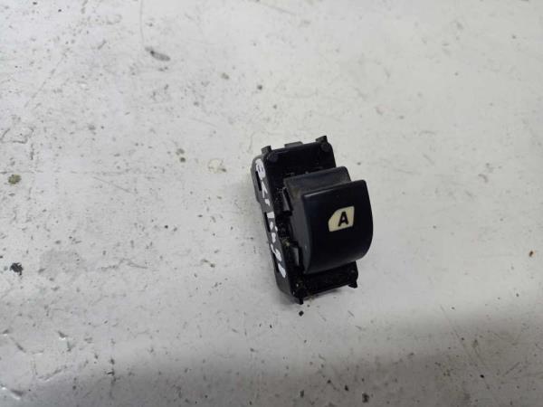 BOUTON LEVE VITRE CITROEN / PEUGEOT BERLINGO/PARTNER - Vue 1